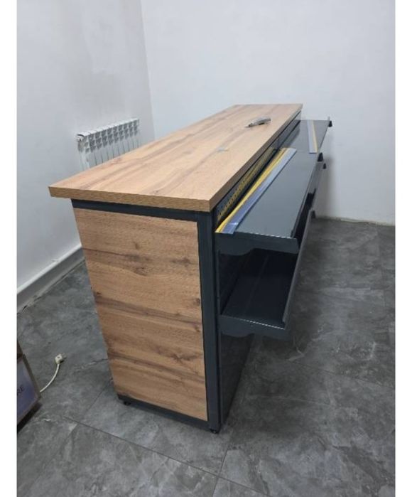 Кассовая зона, Кассовый стол