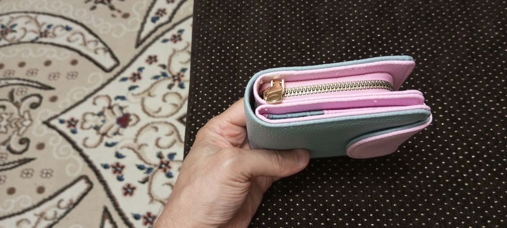 Продам новый - женский Кошелёк