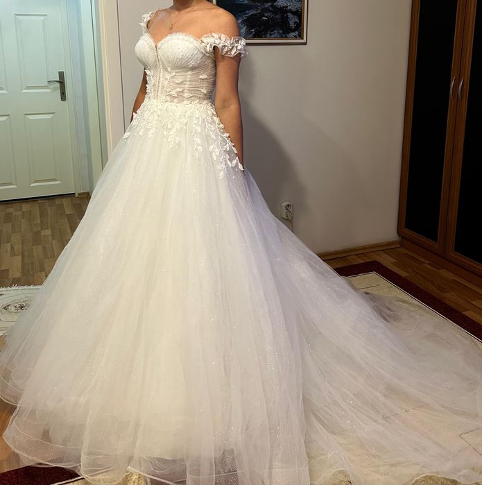 Булчинска рокля.