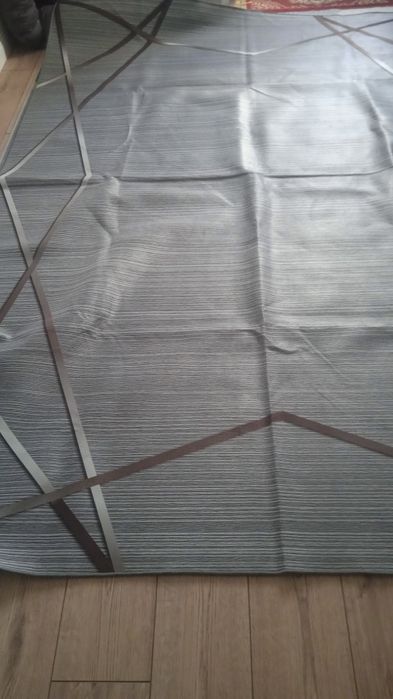 Продам 2-3 ковер не скользит,19тыс