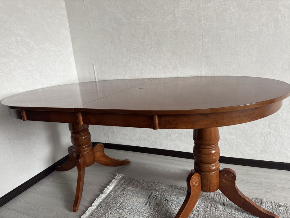 Продам стол