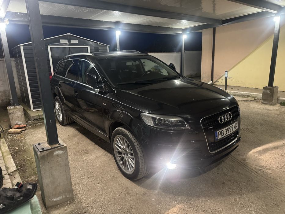 Audi q7  Топ състояние