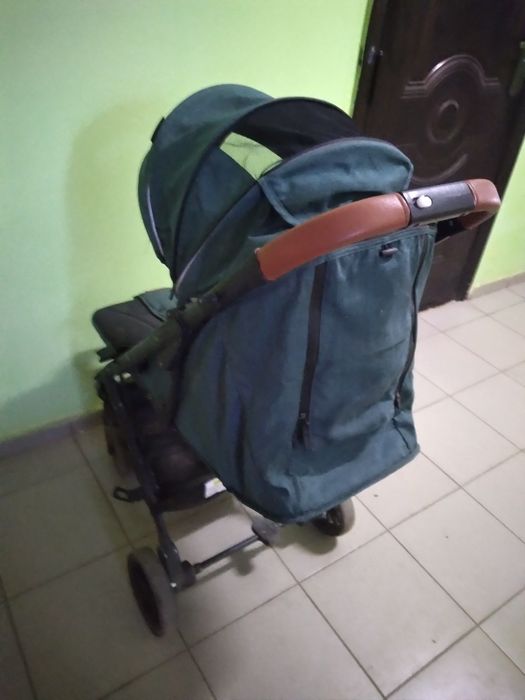Детская коляска за 3000 т
