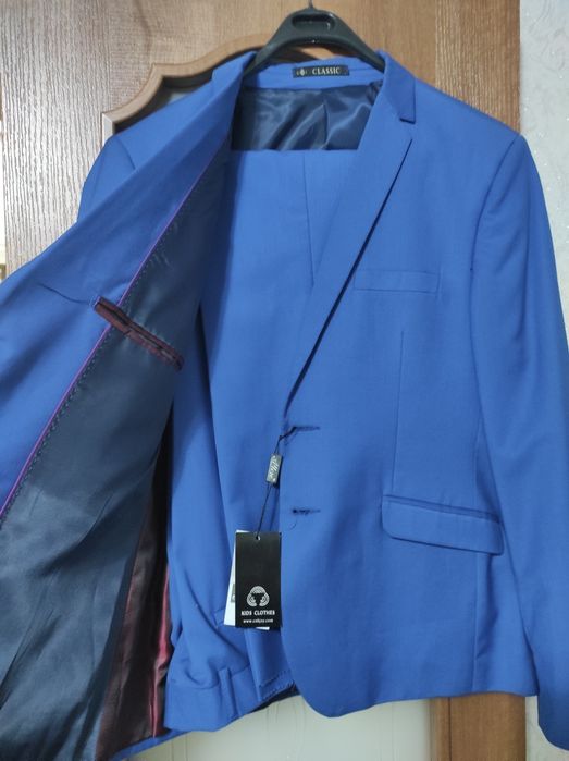 Продам мужской костюм