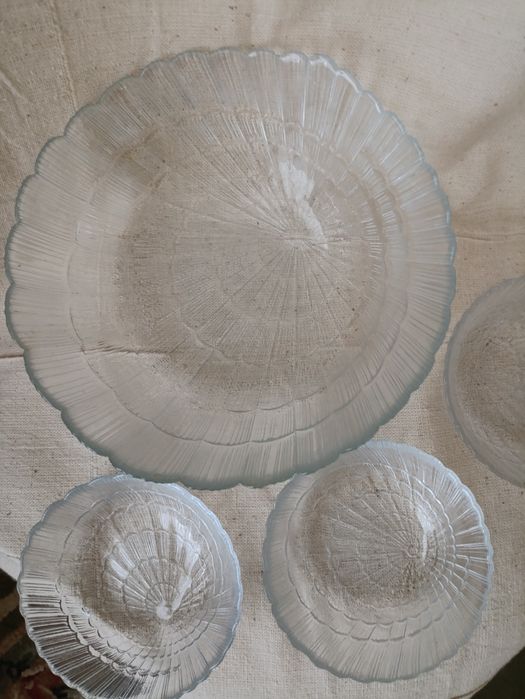 Набор салатников 6+1