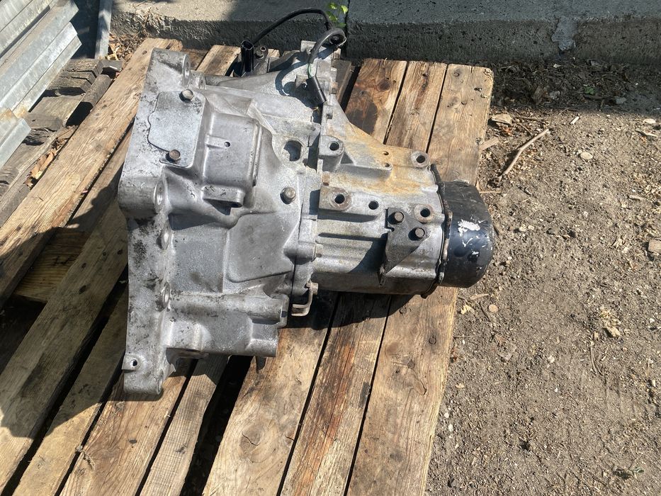 Скоростна кутия за мазда примаси 2.0 дизел