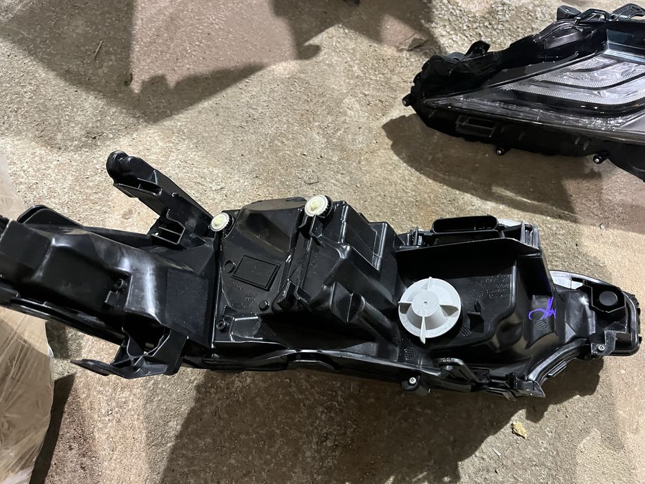 Фары на камри 70/75