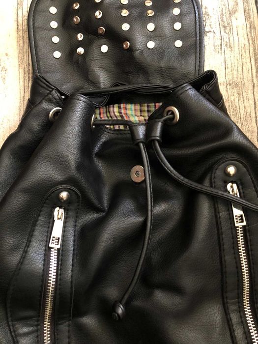 %Разпродажба% на страхотна дамска раница