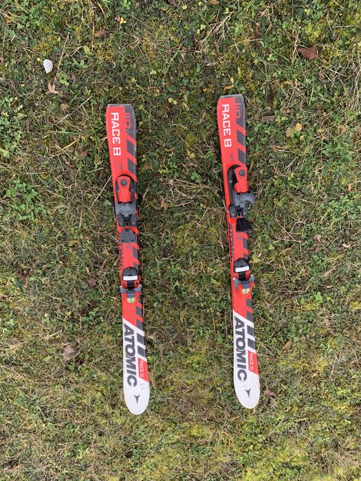 De vazare schiuri atomic si head