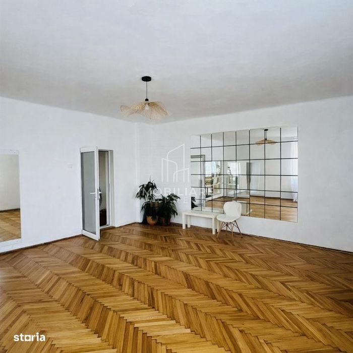 Apartament 180 mp Garaj si curte proprie | Andrei Muresanu