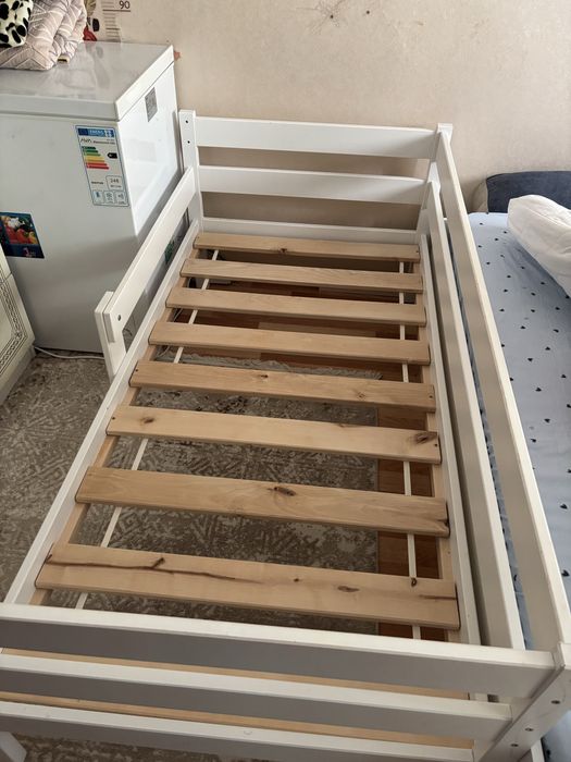 Продам детскую кровать