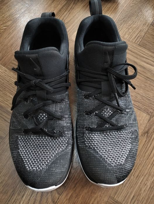 Adidași On Cloud Roger Federer și Nike Mercon