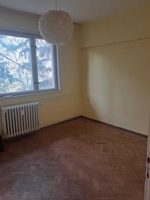 Дава се под наем Тристаен апартамент в София, Изток - 70 кв.м за 600 € - Снимка #2