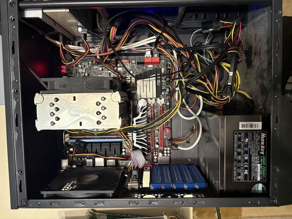 ПК / Intel Core i7 / Блок Huntkey 500W / Корпус AeroCooL