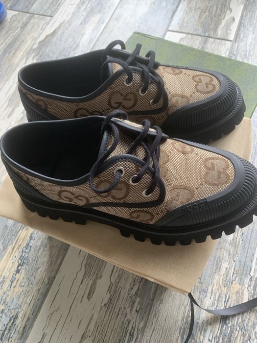 Papuci gucci purtati odata