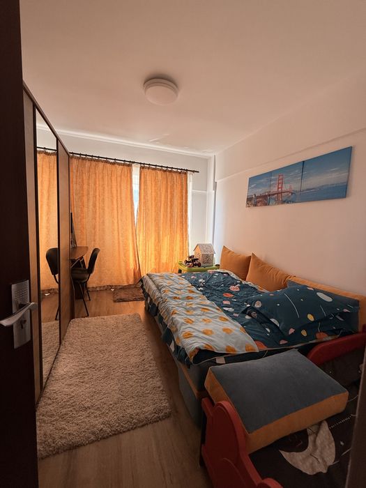 Apartamnet 4 camere Dorobanți, 100 mp, etaj 3, 2 bai, centrala