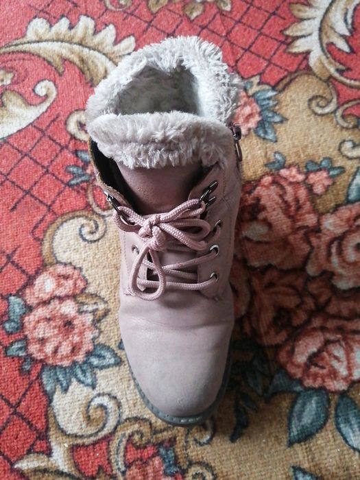 Продам детскую обувь, для девочек.