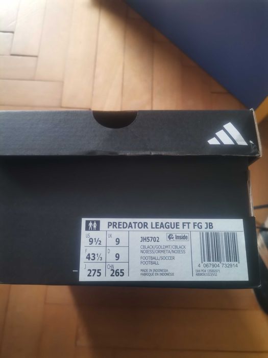 Футболни бутонки