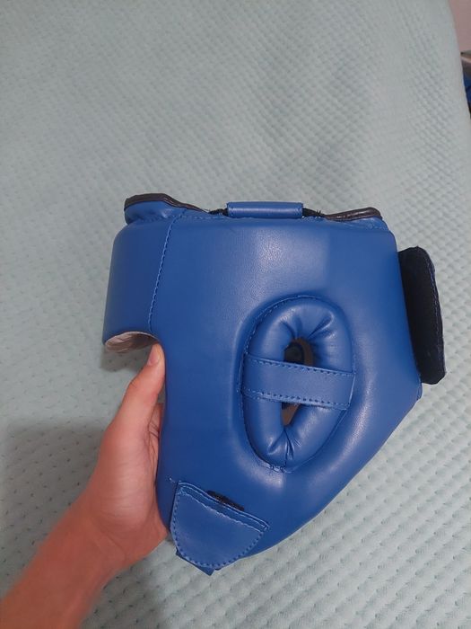 Шлем боксерский.