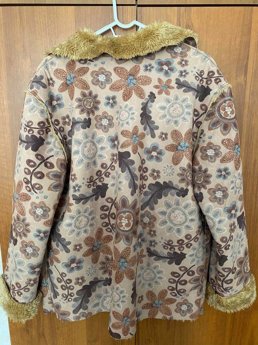 Седемдесетарско винтидж късо палто