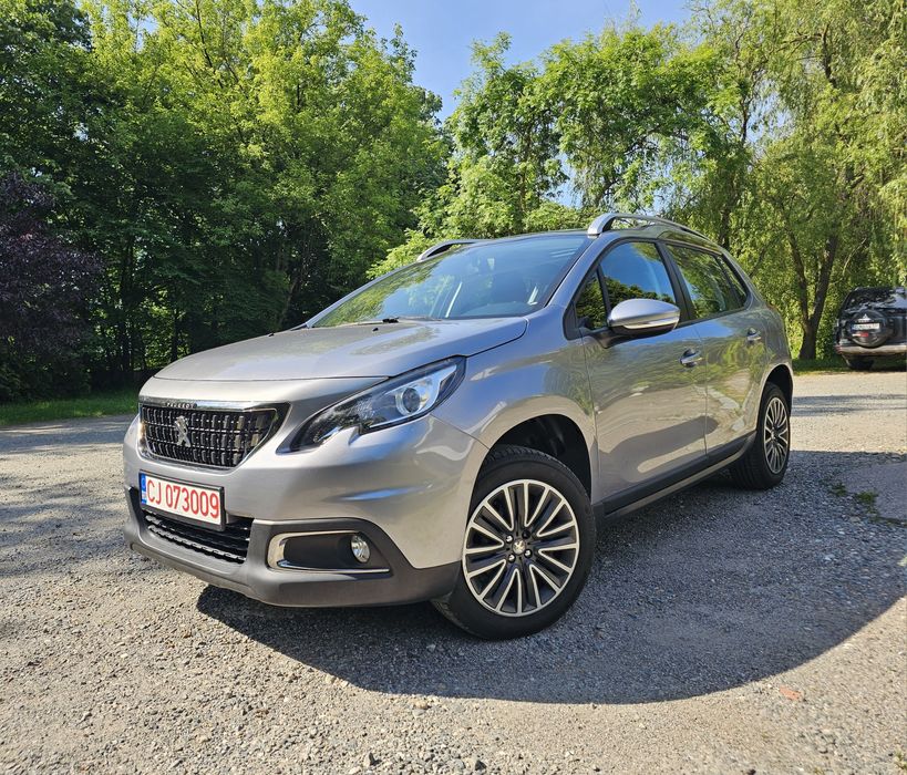 Vand  Peugeot 2008 1.2 PureTech | Panoramic, Navi, Euro 6 | 2017