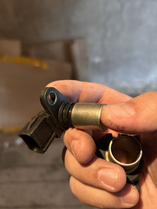 Датчик коленвала Volvo B5244S