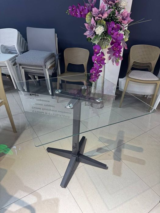 Столы и стуля  для вашего дома  офиса и кафе