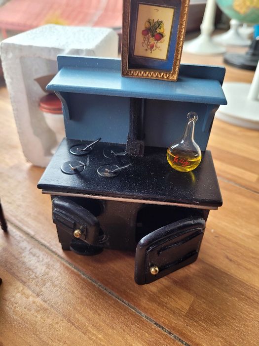 Mobila în miniatura