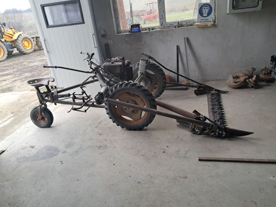 Cositoare diesel cu scaun