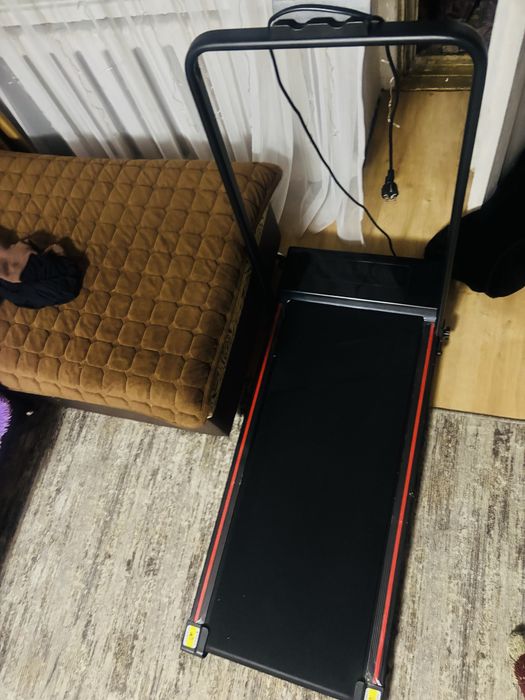 Беговая дорожка,Срочно