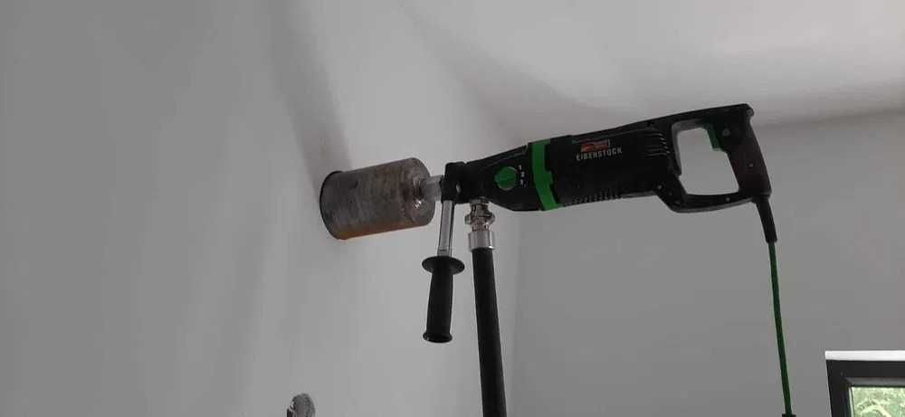 Carotare gaura gauri hota centrala aer conditionat aerisire canalizare