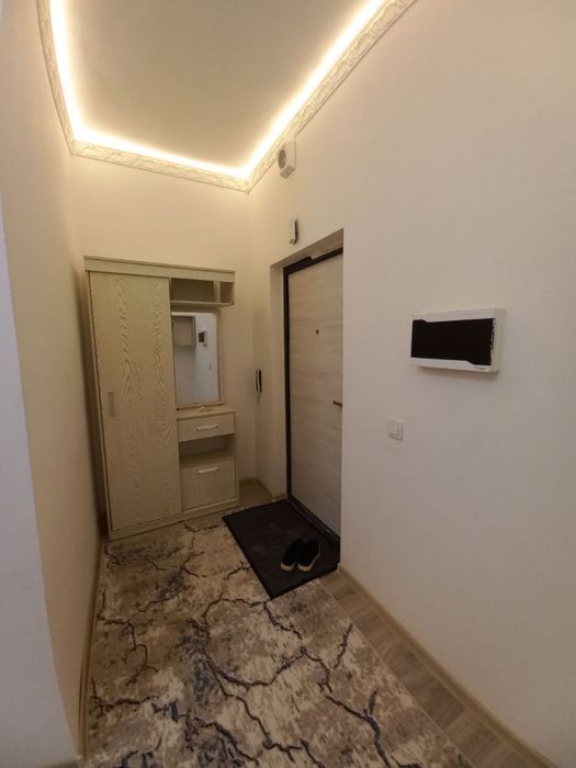 Сергели Янги Дархонда Квартира ижарага берилади.