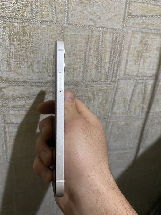 Iphone 12. Kafolati bilan