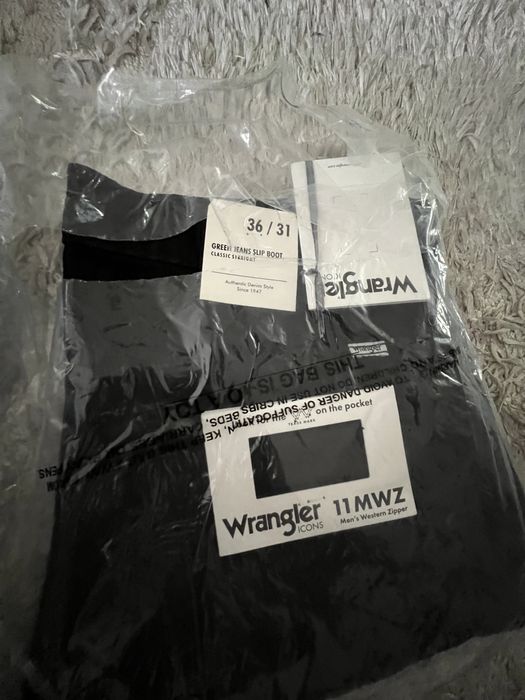 Продам джинсы Wrangler