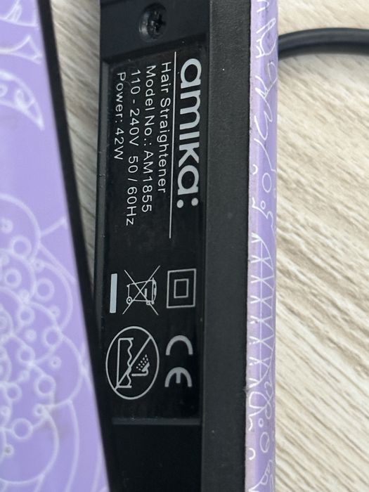 Placă de păr profesională Amika Digital Titanium AM1855 – Ediție Specială