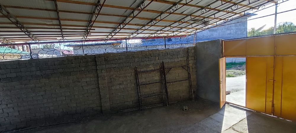 Сергели ХОКИМИЯТ оркасида арзонга ховли сотилади.