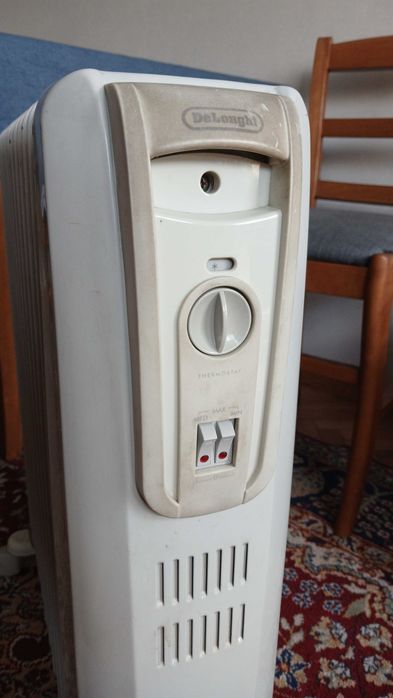 Маслен радиатор DeLonghi HORK KH771225 2500W 12 ребра