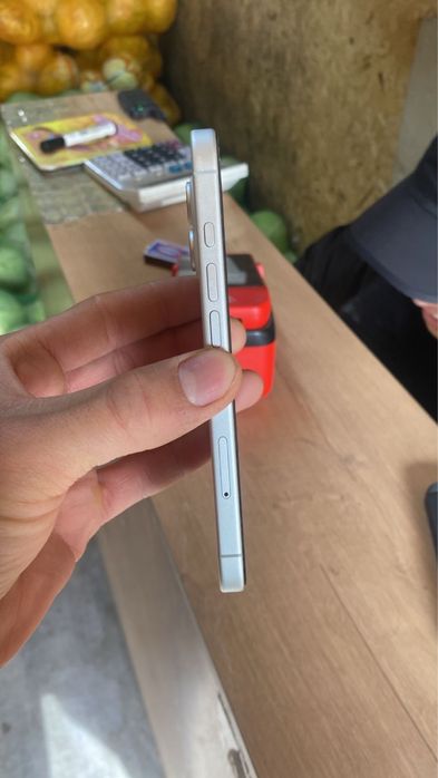 Iphone 17 с коробкой