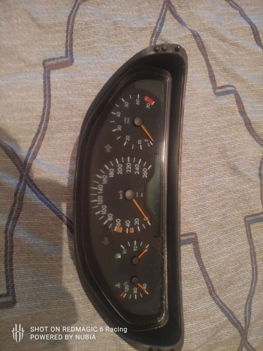 Щиток прибор мерс 210