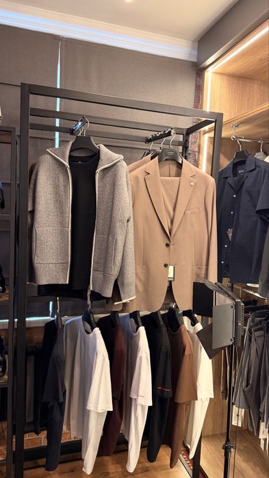 Мебель для магащина одежды