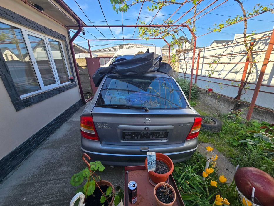Dezmembrez Opel Astra G sau Vand intreaga