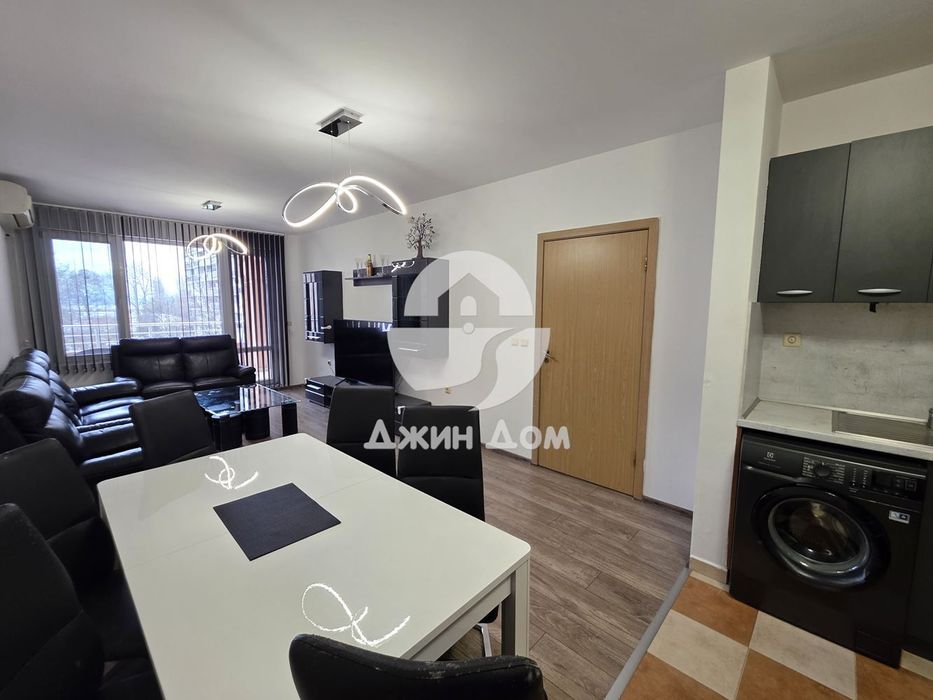 Продава се Двустаен апартамент в Бургас, Славейков - 73 кв.м за 1117 €/кв.м - Снимка #2