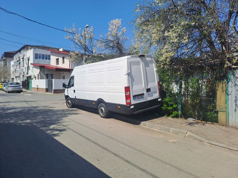 Autoultilitara Iveco Daily