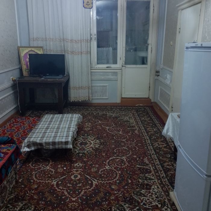 Квартира Сотилади Феруза массив