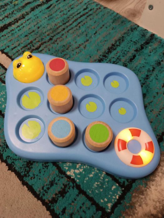 Vand joc cu sunete si lumini ptr copii 1-3 ani