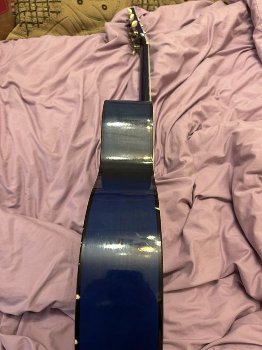 Акустическая гитара