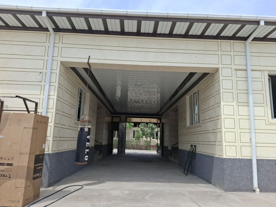 Ховли уй сотилади