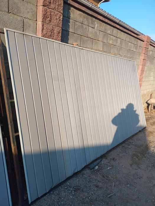 Продам ворота с калиткой