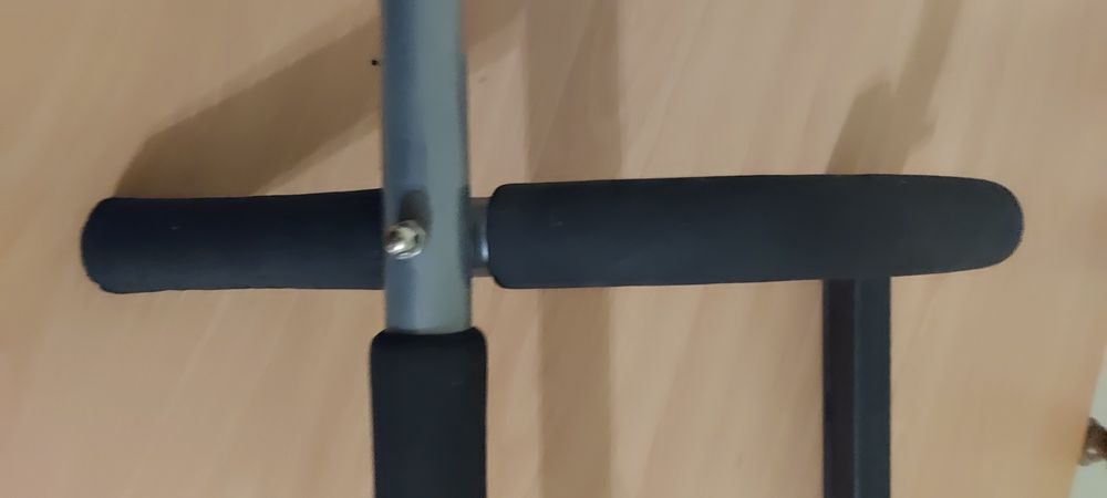 Продам турник спортивный