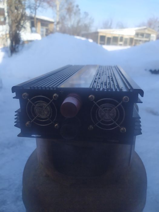 Продам преобразователь с12 вольт на 220